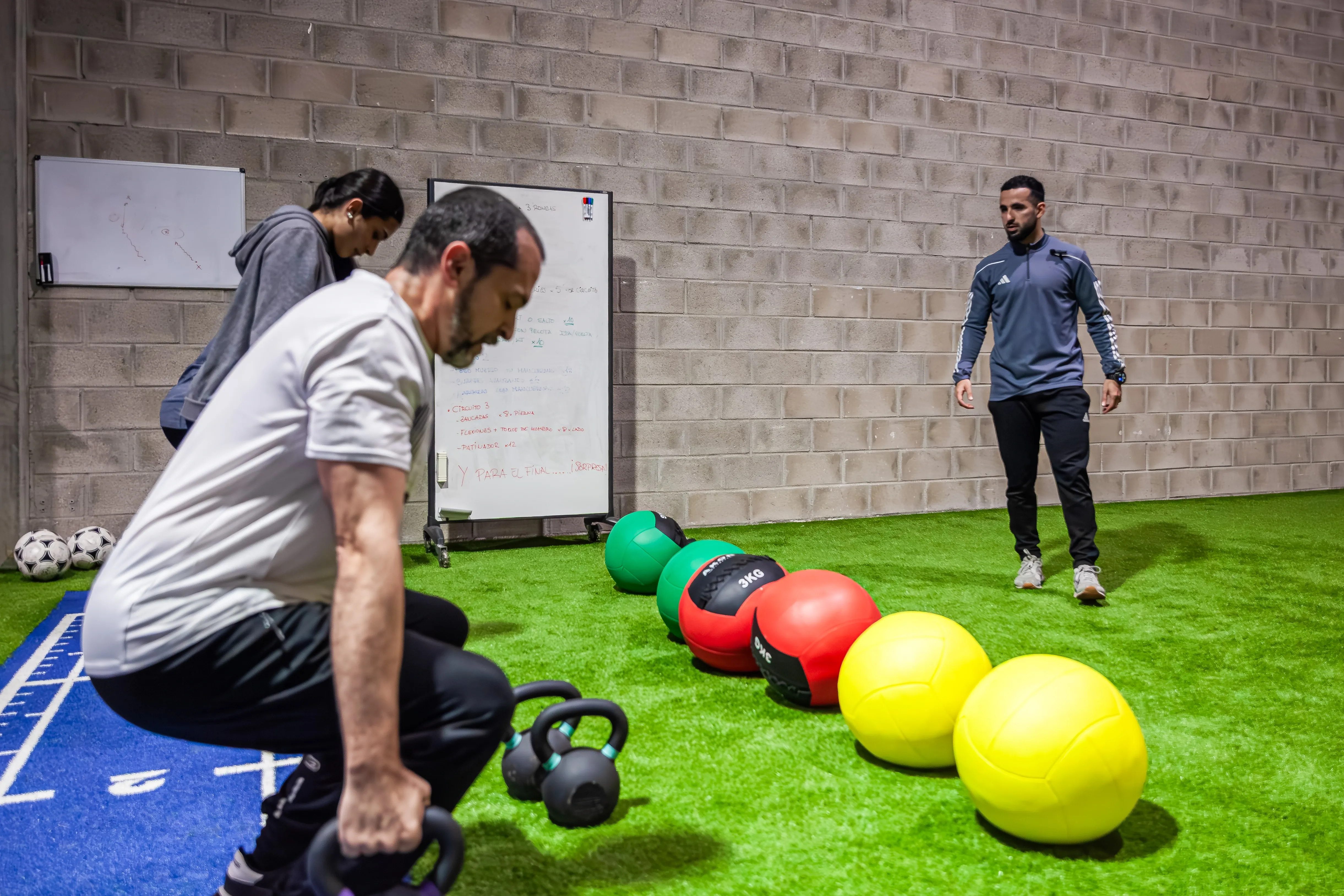 Entrenamiento con kettlebell en CAR RIVAS